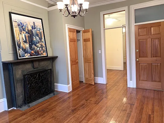 Rented by Capri Jet Realty Corp | media 44