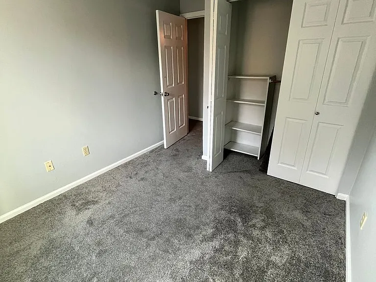 172 Windham Ct — Photo 17