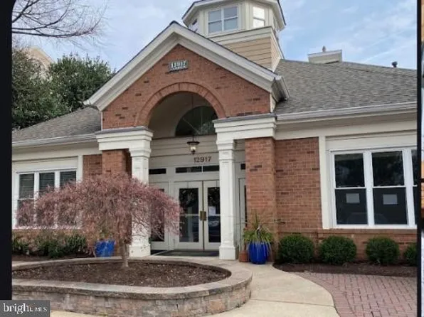 2204 Westcourt Ln APT 112, Herndon, VA 20170