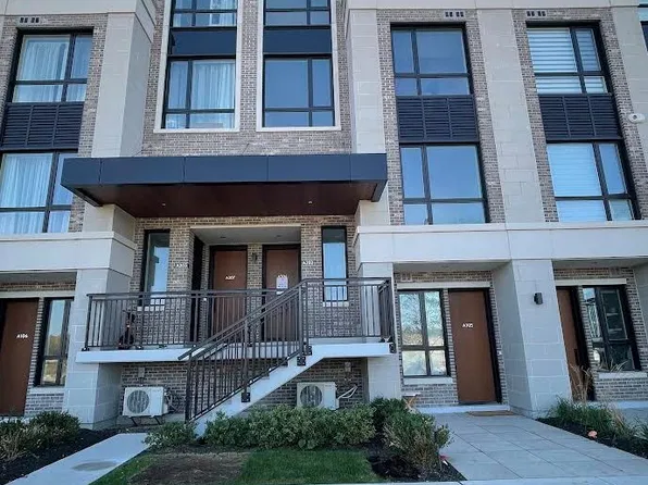 67 Saigon Dr #A306, Richmond Hill, ON L4S 1M1