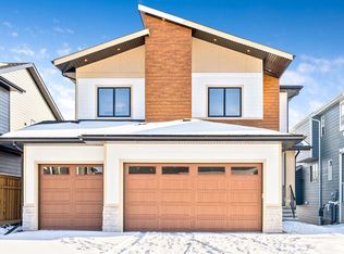 68 N Sunvalley Way, Cochrane, AB T4C0X8
