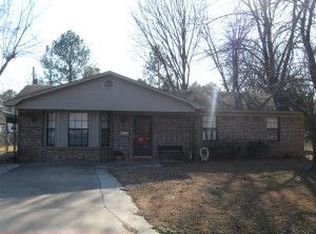 904 E 10th St, Russellville, AR 72801