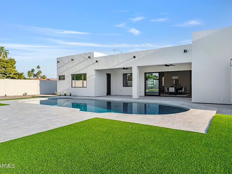 5540 E Dahlia Dr — Photo 53