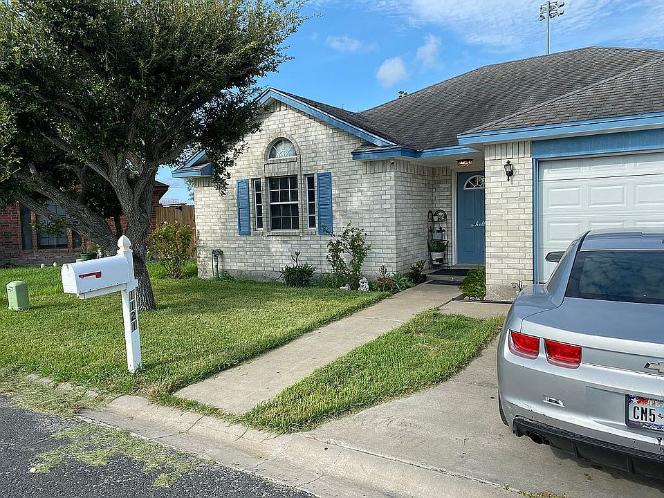 1st image of 1121 Green Field Dr