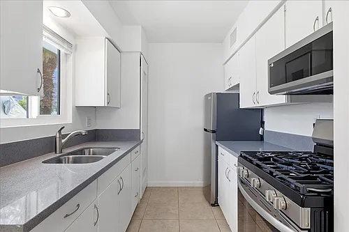 2080 S. Camino Real Photo 1