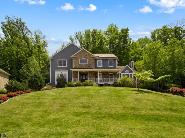12 Seely St, Fairfield Twp., NJ 07004