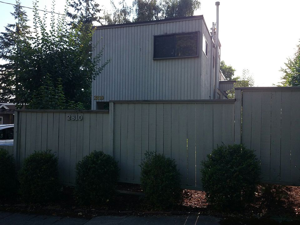 2nd image of 2810 5th Ave W