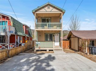 1031 W Fairway Blvd, Big Bear City, CA 92314