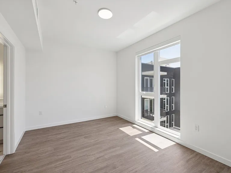 815 S Kingsley Dr — Photo 34