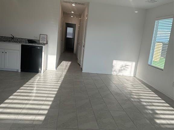 3rd image of 6747 Coulter Dr
