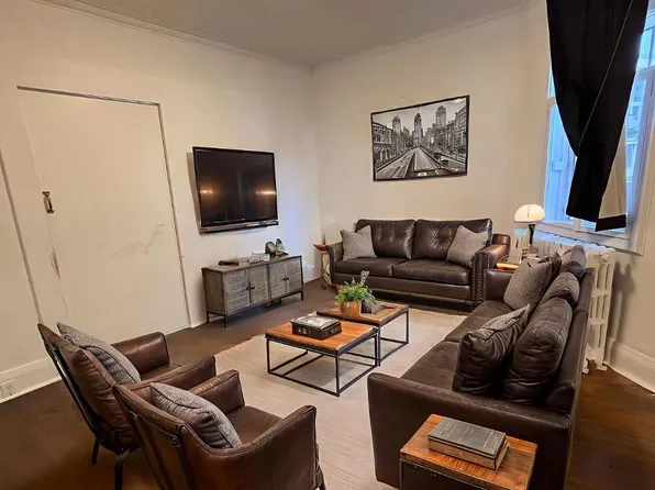 1616A Bloor St W #A, Toronto, ON M6P 1A7