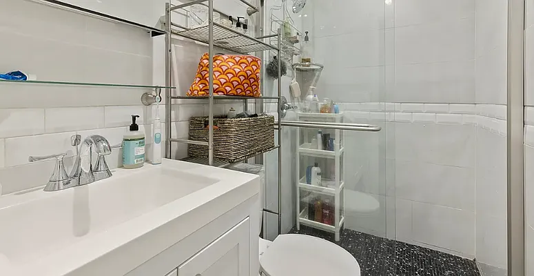 Rented by Dalan Rentals | media 21