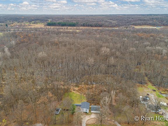 5th image of 8523 Bluewater Hwy