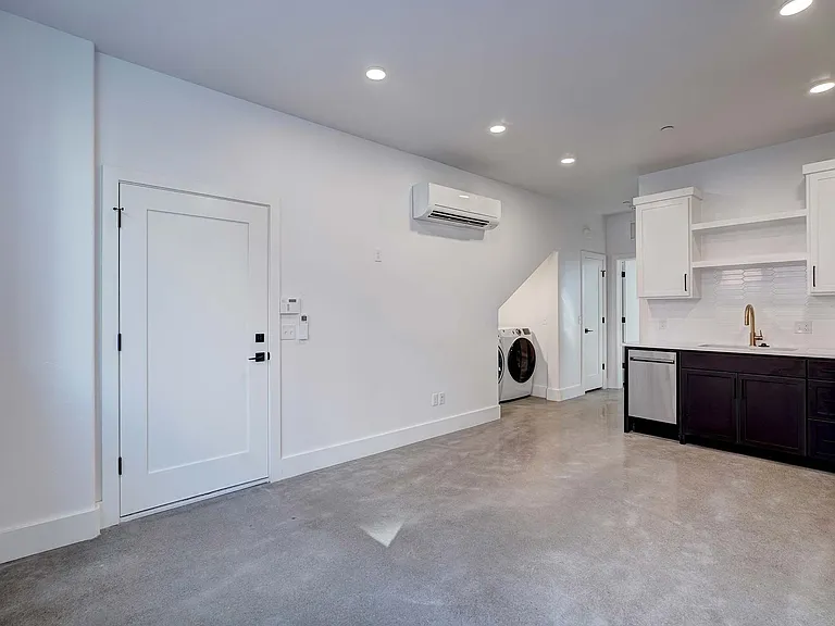 1700 Spoke St — Photo 9