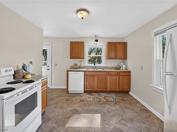 4th image of 1612 Old Columbus Rd