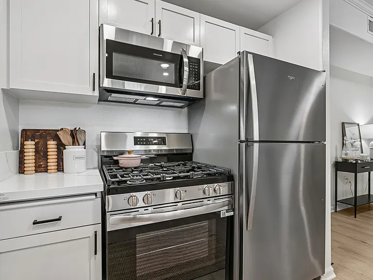 Cook, dine, and entertain in style