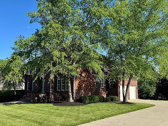 3rd image of 124 Waterford Cir