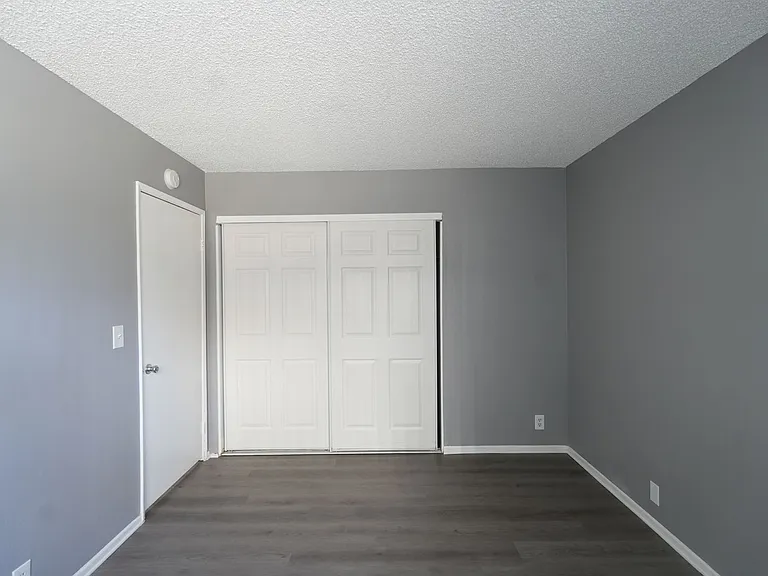 141 W Lambert Rd — Photo 20