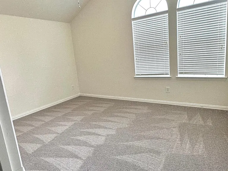 1820 Kittyhawk Dr — Photo 28