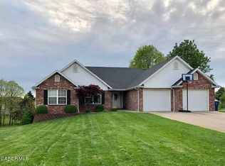 227 Rose Park Dr, Jefferson City, MO 65109