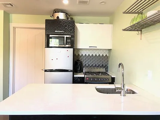 Rented by Lang Realty LLC | media 6