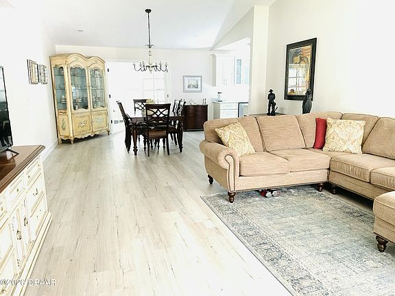 4th image of 1113 Northside Dr
