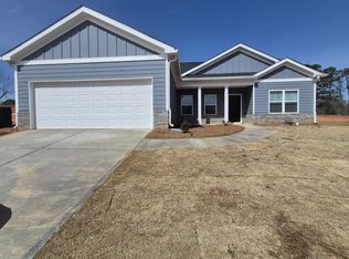 189 Charlotte Cir, Statham, GA