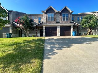 5509 Village Dr, Benton, AR 72019