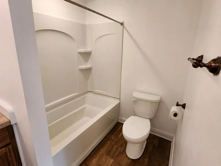 618 Main St #1 — Photo 3