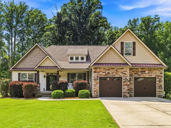 411 Oak Ridge Pl, Easley, SC 29642