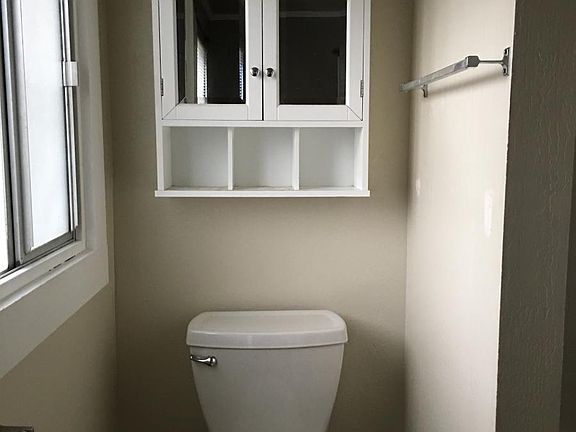 4th image of 33625 2nd St