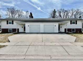 703 Helena St, De Pere, WI 54115