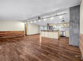 13998 Kettle Springs Rd, Prairie grove, AR 72753