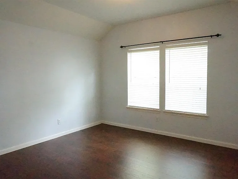 2114 Madewood Dr — Photo 19