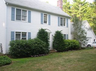 11 Peter Cooper Dr, Wareham, MA 02571
