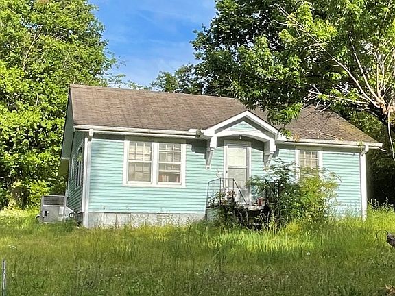 5th image of 161 Vicksburg Ave