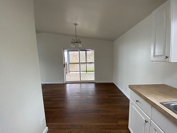 3rd image of 94138 Caughell St