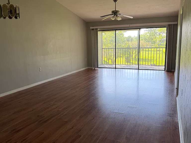 1216 Commonwealth Cir #203 — Photo 16