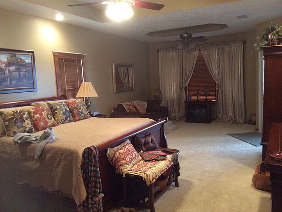 5th image of 10 San Vincente Cir.