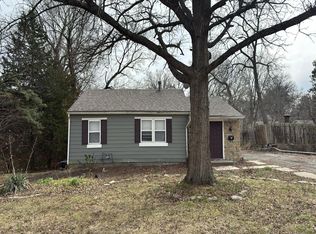 815 E Devon St, Independence, MO 64055