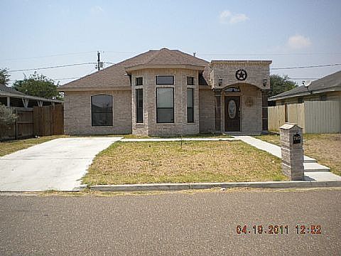 2nd image of 705 N Oaxaca St