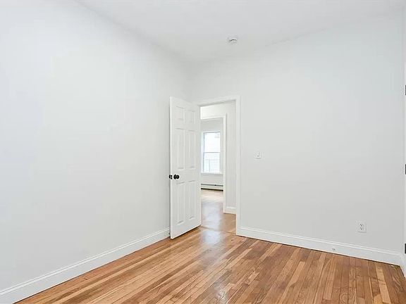 2nd image of 135-137 Superior St #3