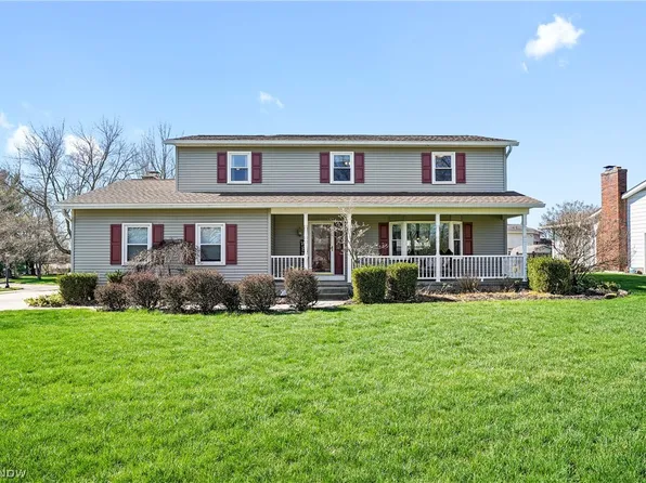 414 Scala Dr, Stow, OH 44224