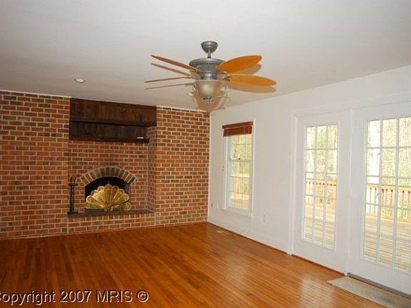 4th image of 11698 Deerfield Dr