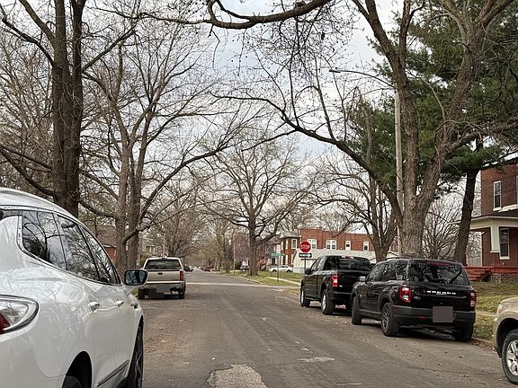 4th image of 2327 Edison Ave