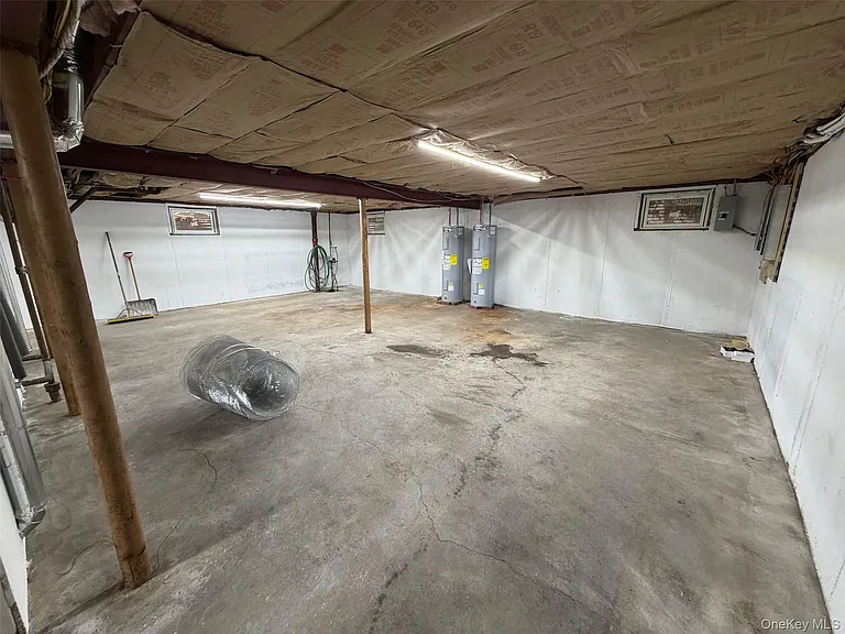 14 Cornwall Ln — Photo 13