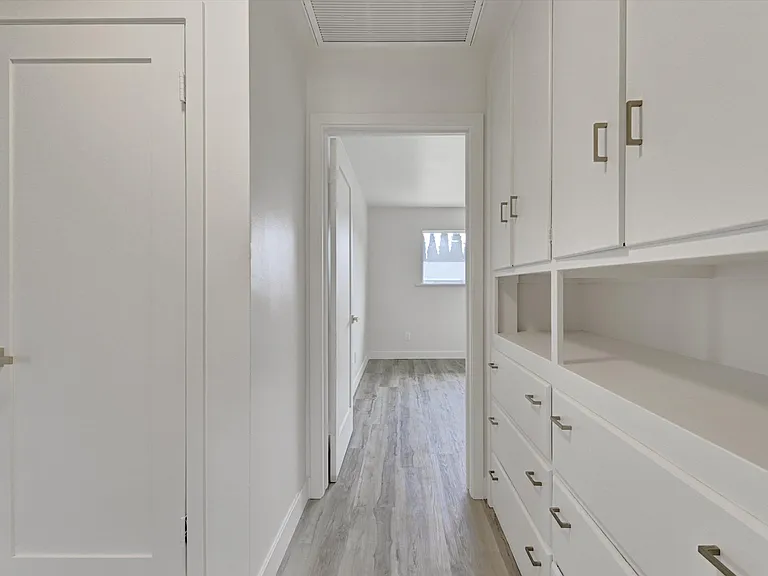 53 N Dunning St — Photo 8