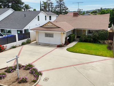 13424 Chandler Blvd, Sherman Oaks, CA, 91401