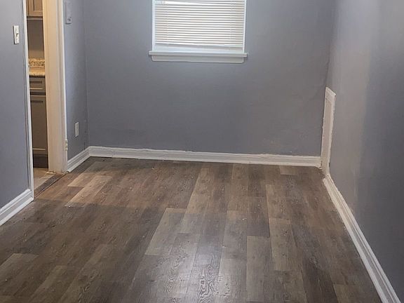 2nd image of 270 E 244th St APT 1