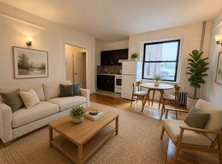 9440 210th St APT 2F, Queens Village, NY 11428